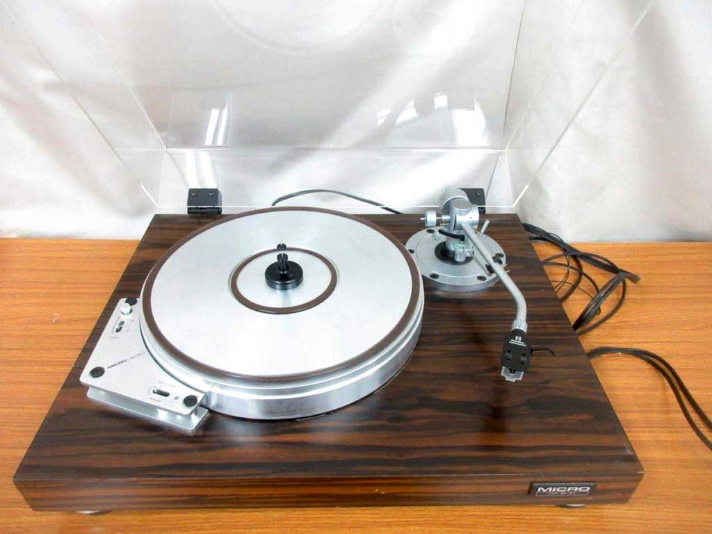 「TU-Field」では、国産メーカー「マイクロ」のレコードプレーヤー「BL-91」を高価買取しております