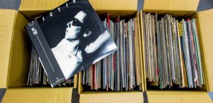 TU-Fieldでは、FRICTIONの「軋轢」など、日本のパンクバンドやレス・バクスターの「The Fruit Of Dreams」のエキゾチカのレコードを高価買取いたしました