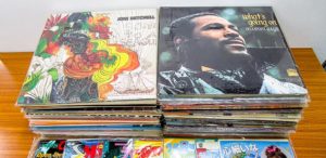TU-Fieldでは、「うる星やつら」などアニメのレコード、ジョニ・ミッチェル、マイケル・ジャクソンなど洋楽のレコードを高価買取いたしました