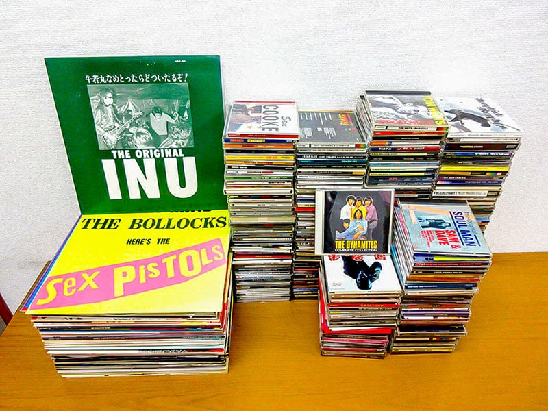 大阪のレコード買取専門店「TU-Field」では、90年代のオルタナティブ・ロックやパンク（NOFX、オフスプリングなど）中心の中古レコード・CDを多数高価買取いたしました