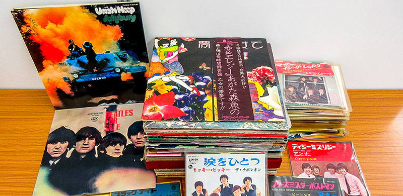 大阪のレコード買取専門店「TU-Field」では、ザ・ナポレオンのシングル、「涙をひとつ / ヒッキー・ヒッキー」など、邦楽のレコードを高価買い取りしております