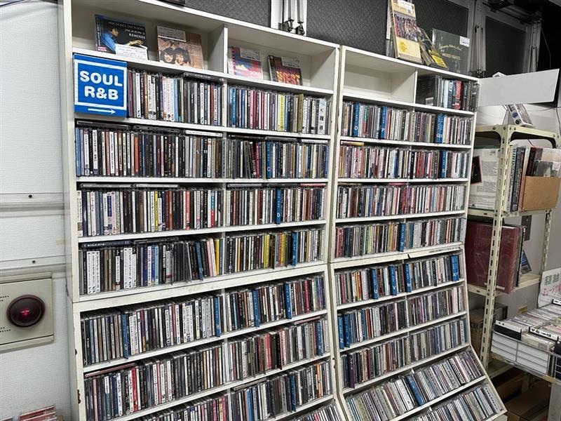 大阪府 老舗中古レコード店舗閉店案件 レコード・CD・DVD 約80万点を一括買取1