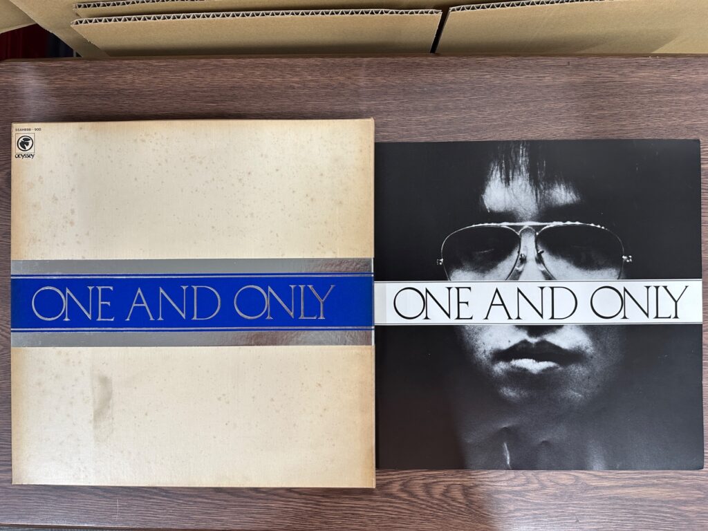 吉田拓郎のレコード「ONE AND ONLY」のジャケット2枚