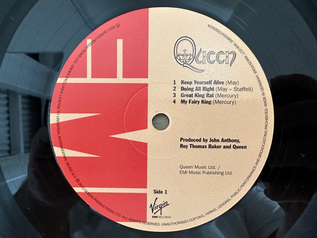 QueenのLPレコードの盤面ラベル