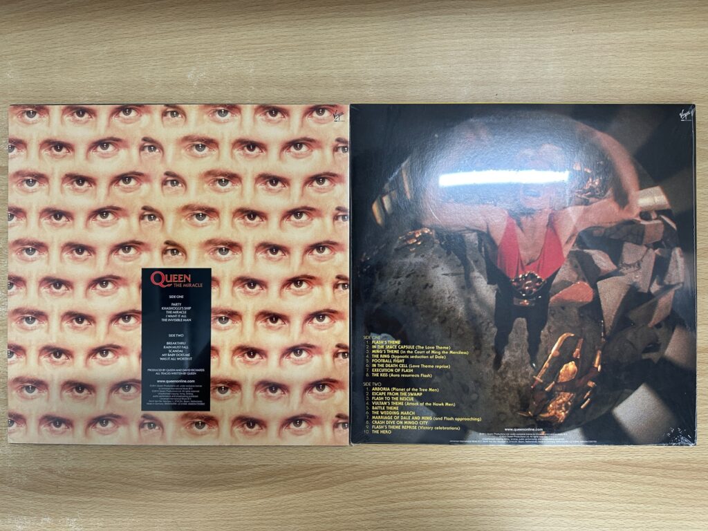 クイーンのLPレコード「The Miracle」と「Flash Gordon」のジャケット写真