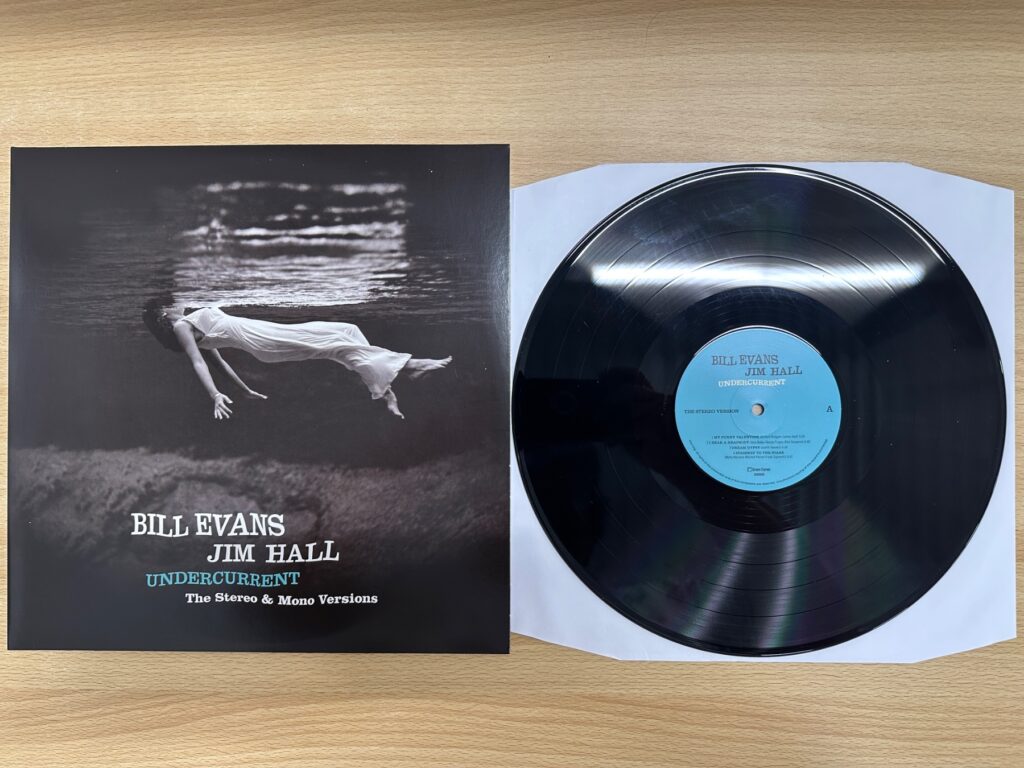 ビル・エヴァンスとジム・ホールのLP『Undercurrent』のジャケットとレコード盤